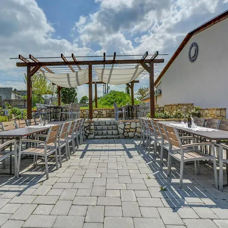 Kemp Tokaj Macik Winery *